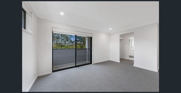 Brand New 4 Bedroom Home - Photo 1