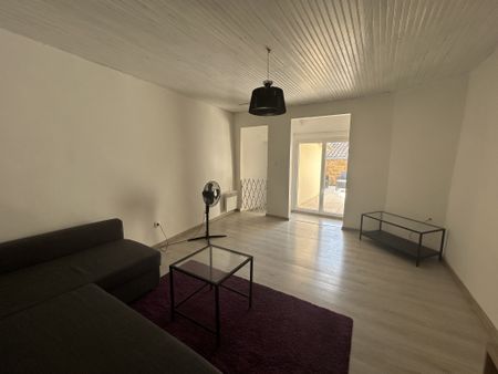 MARSILLARGUES - Maison de Village en R+2 de 110m² avec terrasse tropézienne - Photo 2