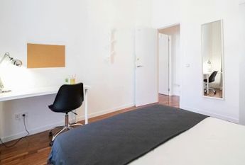 Calle de Fuencarral, Madrid, Community of Madrid 28004