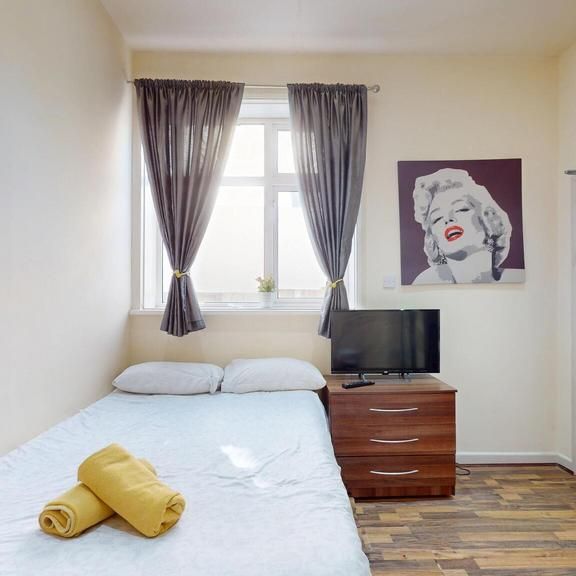 Studio to rent - Photo 1