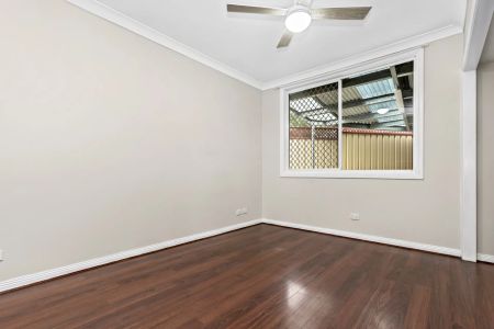 Prime Location 3-Bedroom Family Residence - Photo 2