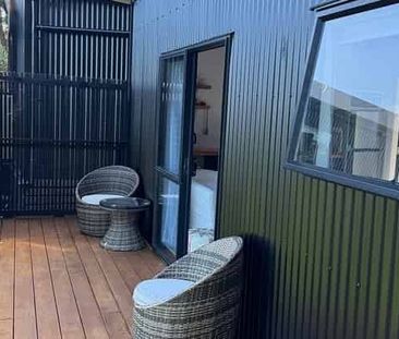 Stunning Studio with Harbour Views – Parua Bay - Photo 4