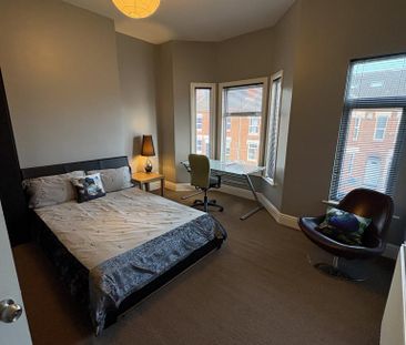 5 bedroom terraced house to rent - Photo 5