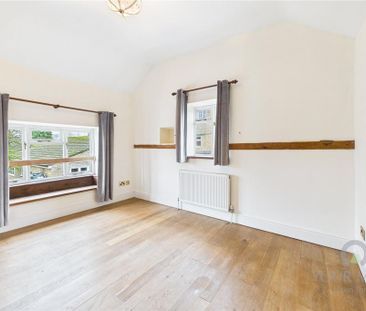 2 bedroom semi-detached house to rent - Photo 4