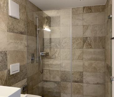 Modern 2.5 room apartment in Igis - Photo 2