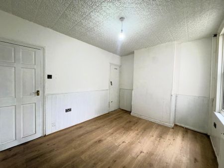 4 bedroom terraced house to rent - Photo 5