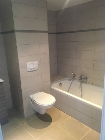 Location Appartement 2 pièces 40m² CAGNES SUR MER 06800 - Photo 3