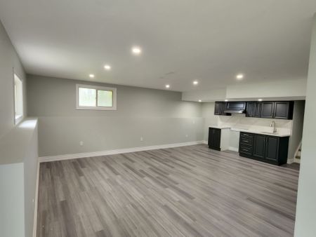 For Lease - 802 Cedarvale Drive Unit# Basement, Innisfil, Ontario - Photo 5