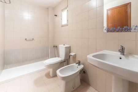 Plaça del Dramaturg Faust Hdez. Casajuana, Valencia, Valencian Community 46003 - Photo 5