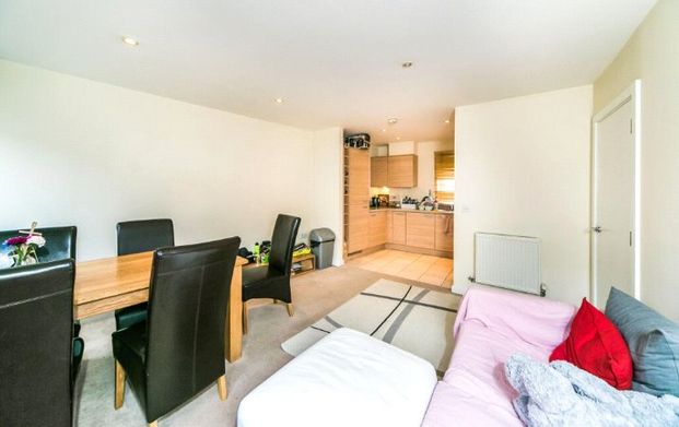 2 bedroom apartment to rent - Photo 1