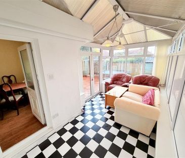 3 bedroom semi-detached house to rent - Photo 2