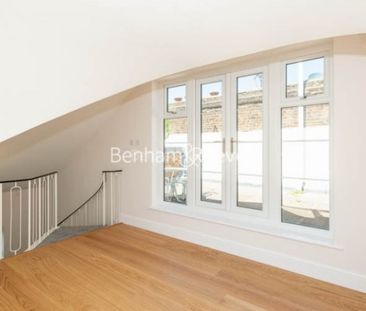 2 Bedroom flat to rent in Parkhill Road, Belsize Park, NW3 - Photo 1