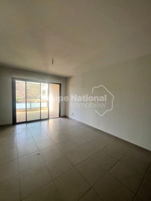 A LOUER - CHATEAURENARD - Appartement T2 avec parking et terrasse., - Photo 1