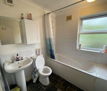 1 bedroom property to rent - Photo 3