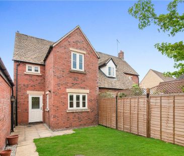 2 bedroom semi-detached house to rent - Photo 6