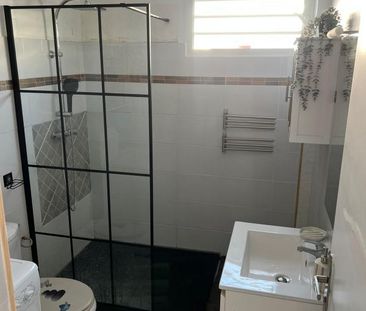 Location Appartement 3 pièces Meublé 56m² STE ANNE 97180 - Photo 6