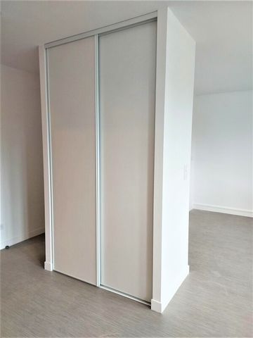 Location Appartement 2 pièces 43m² PAU 64000 - Photo 3