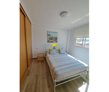 APARTMENT FOR RENT, 2 BEDROOMS AND 1 BATHROOM IN TORREVIEJA - ALICANTE - Photo 2