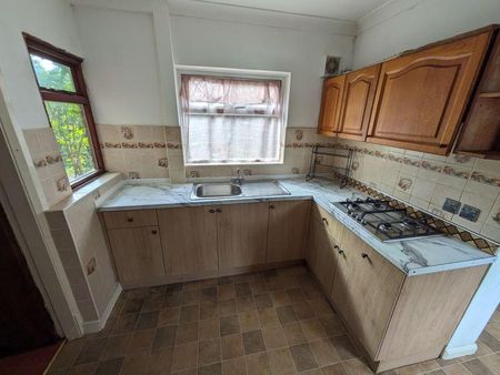 3 bedroom detached house to rent - Photo 2