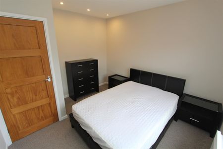 Chippindale House, Leeds City Centre, LS10 1JH - Photo 4