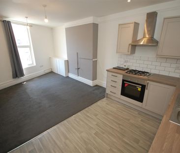 Martins Lane, Wallasey, 2 bedroom, Flat - Photo 6