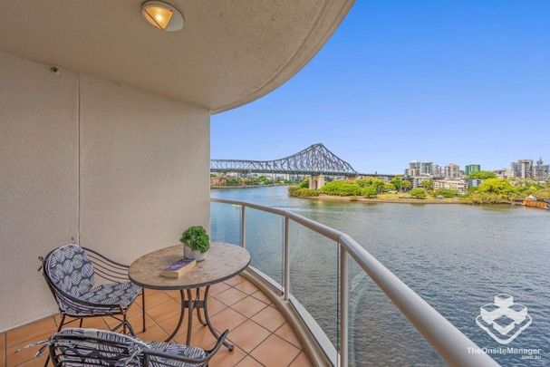 ARGUABLY THE CBDs FINEST RIVERFRONT COMPLEX 3 Bedroom Furnished - Photo 1