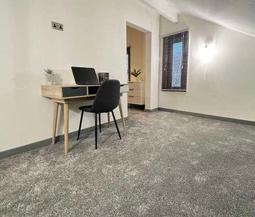 East Park Parade, Leeds, LS9 - Photo 6