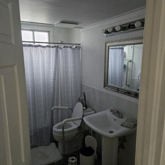 4 1/2 à louer - Photo 1