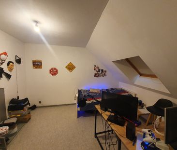 Location Appartement 2 pièces 53m² HAUSSY 59294 - Photo 2