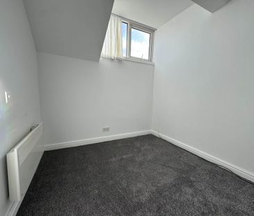 Lytham Road, Blackpool, FY4 1JH - Photo 2
