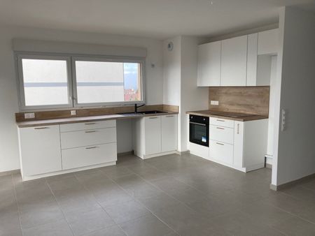Location Appartement 3 pièces 65m² CRUSEILLES 74350 - Photo 3