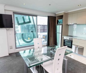 1 bed with city view in Wellington City - Photo 5