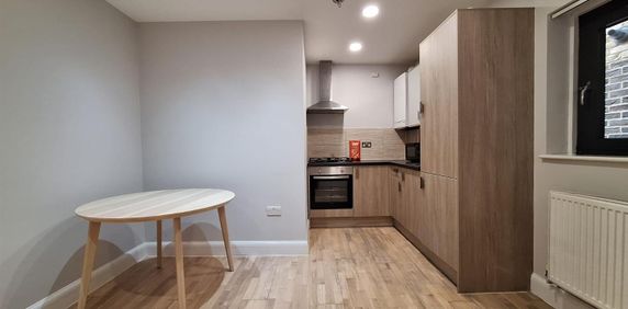 Allenby House, Lancaster Road, Barnet EN4, London - Photo 2