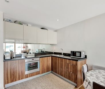 1 bedroom apartment to rent - Photo 4