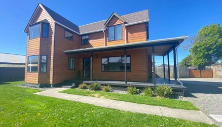 Dallington - Photo 2