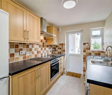 Blenheim Drive, Filton, Bristol, Gloucestershire, BS34 - Photo 6