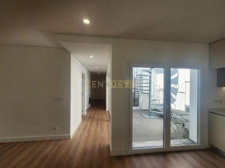 Apartment T1 in Setúbal (São Julião, Nossa Senhora da Anunciada e Santa Maria da Graça), Setúbal - Photo 3