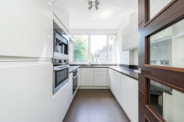 Hyde Park Crescent, Bayswater, London, W2 - Photo 1