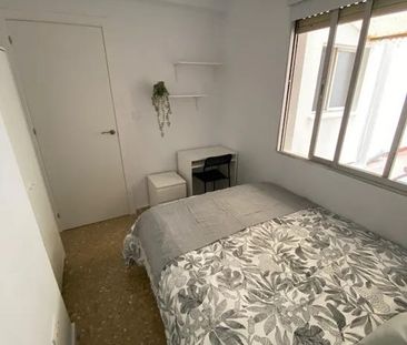 Carrer Joan Lluis Vives, Manises, Valencian Community 46940 - Photo 2