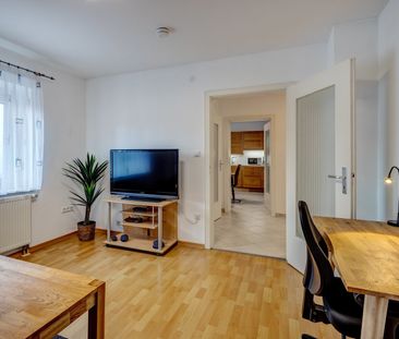 Southern edge of Munich, in quiet neighborhood - Photo 2