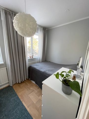 Cedergrensvägen, Hägersten - Photo 2