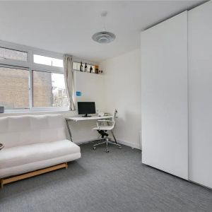 2 bedroom flat in 34-36 Linden Gardens - Photo 2