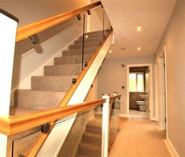 Johnson Lane, Ecclesfield, Sheffield, S35 - Photo 2