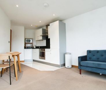 1 bedroom flat to rent - Photo 2