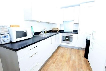 Brighton Belle, Stroudley Road, Brighton, BN1 - Photo 2