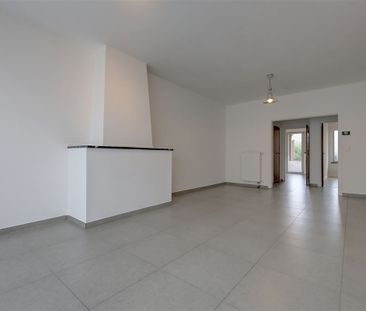 Appartement te huur in Burcht - Photo 2