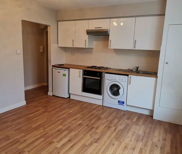 1 Bed Flat, Sydenham Road, CR0 - Photo 4