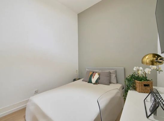 Largo Vitorino Damásio, Lisbon, Lisbon 1200-872 - Photo 1