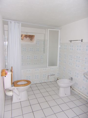 Location Maison 4 pièces 114m² VALENCE 82400 - Photo 5