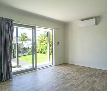 3 Bedroom + 1 Hobby Room (outside) Kawakawa Bay - Waterviews - Photo 1